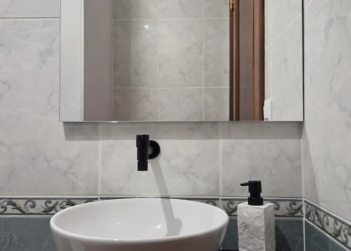 Estudio Centrico Con Terraza * Хинсо-де-Лимия